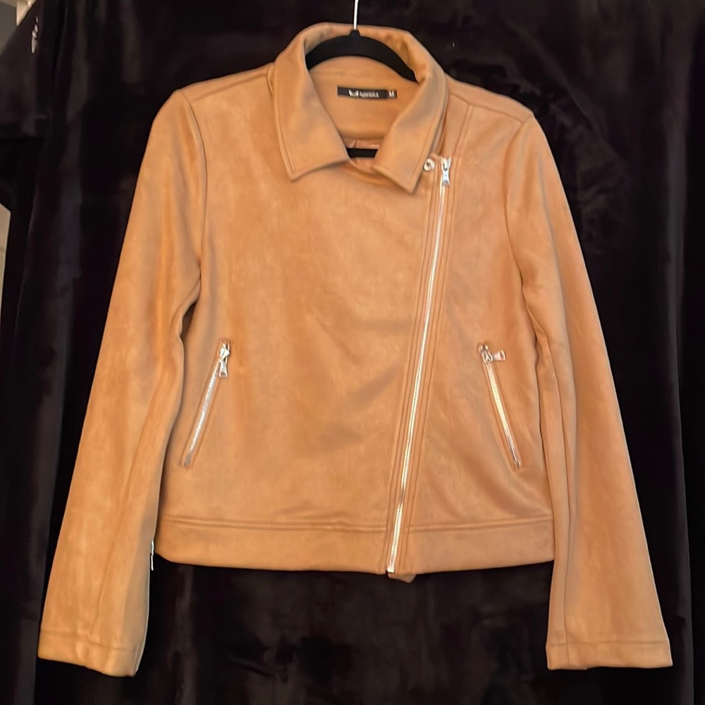 ApperlothA. Size M.  Faux Suede Jacket